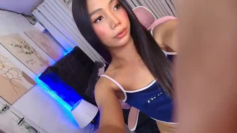 JAYDE MARRIE online show from October 1, 2025, 8:04 pm