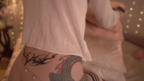 Eva         all my links   online show from January 17, 2026, 1:27 pm