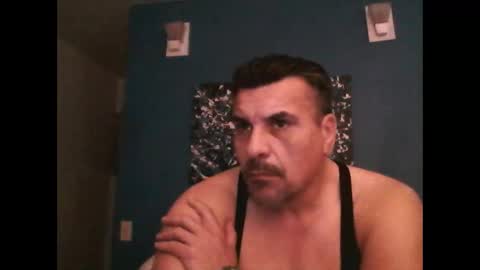 fuego1ento22 online show from April 9, 2026, 8:47 pm