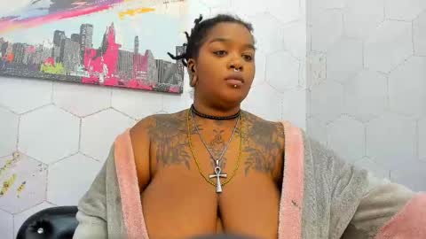 Anna Fuentes  online show from September 20, 2025, 11:44 am