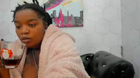 Anna Fuentes  online show from September 29, 2025, 11:48 am