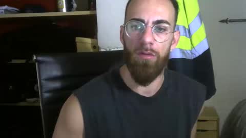 Snapshot of fuerte440 chatting on November 17, 2025, 10:21 am fuerte440 online show from November 17, 2025, 10:21 am