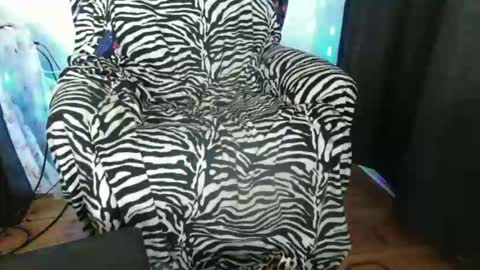 Pizzaz online show from January 10, 2026, 8:21 pm