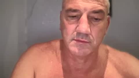 fullback_15 online show from September 28, 2025, 10:09 am