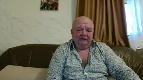 fullballs6 online show from March 11, 2026, 3:56 am