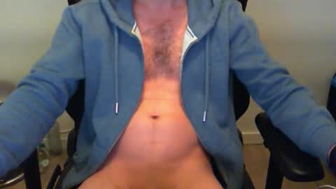 YWhiteNiceMan online show from February 6, 2026, 11:08 pm