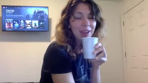 Fushia online show from September 21, 2025, 3:35 pm