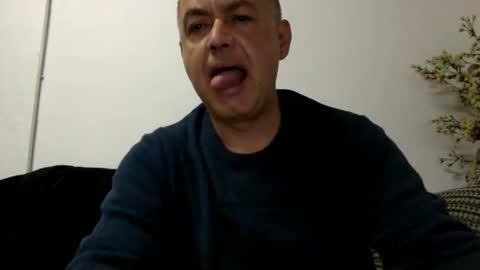 futbolin95 online show from May 17, 2026, 5:31 pm