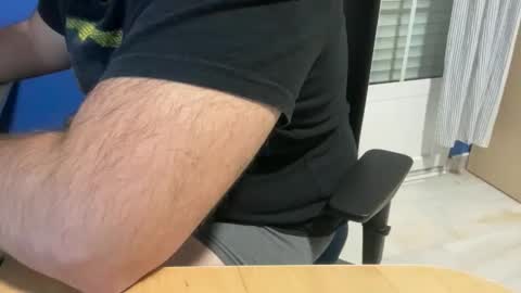 Snapshot of fuzitzu2 chatting on November 4, 2025, 6:51 pm fuzitzu2 online show from November 4, 2025, 6:51 pm