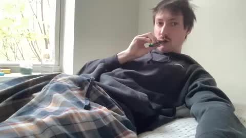 fuzzedpeach online show from October 31, 2025, 12:06 pm