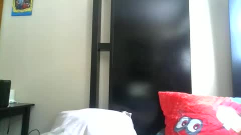 fuzzypeaches87 online show from March 14, 2026, 4:12 pm