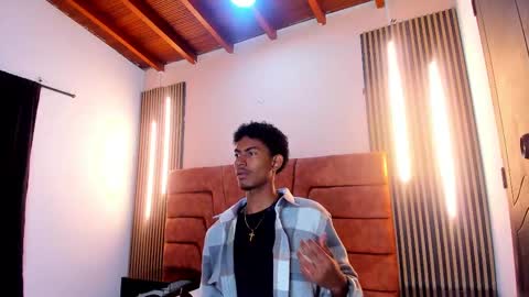 fykmor online show from October 13, 2025, 3:39 am