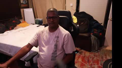 Snapshot of fyrecontrol chatting on February 19, 2025, 2:12 am seldom seen online show from February 19, 2025, 2:12 am