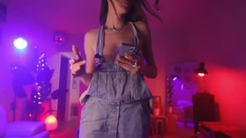 G online show from January 1, 2025, 8:37 pm