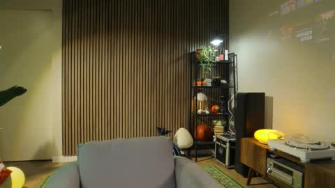 G online show from November 14, 2025, 6:39 pm