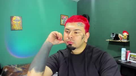 independient model online show from September 18, 2025, 1:02 pm