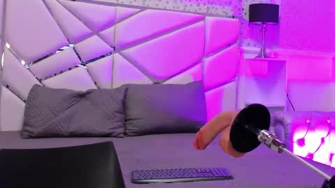 gabbieskinny online show from February 26, 2026, 11:31 am