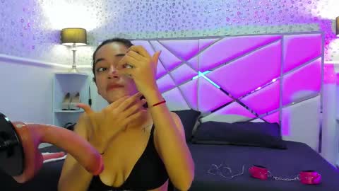 gabbieskinny online show from March 7, 2026, 10:56 am