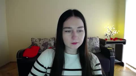 Snapshot of gabby_di chatting on April 28, 2026, 9:36 am Jaklin online show from April 28, 2026, 9:36 am