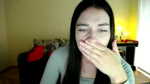 Snapshot of gabby_di chatting on July 8, 2026, 8:41 am Jaklin online show from July 8, 2026, 8:41 am