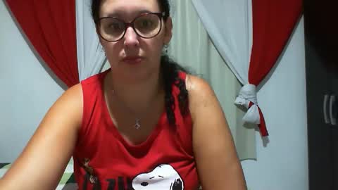 gaby  layla online show from April 9, 2026, 11:32 pm