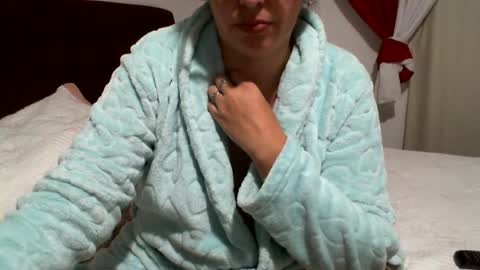 gaby  layla online show from July 17, 2026, 10:03 pm