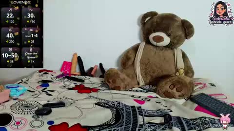 gabriela_grace1 online show from April 30, 2026, 11:09 pm