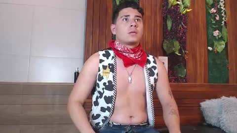 gabriell_ramirez_ online show from November 10, 2025, 4:00 am