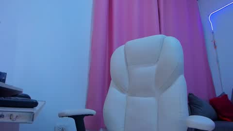 Snapshot of gaby_foox chatting on October 4, 2025, 1:53 pm gaby online show from October 4, 2025, 1:53 pm