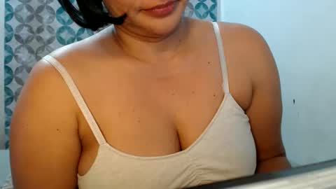 Snapshot of gabysot chatting on December 21, 2025, 1:35 am gabysot online show from December 21, 2025, 1:35 am