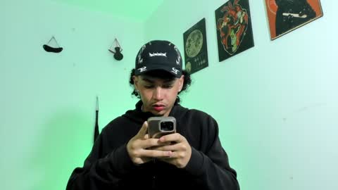 Gael Conner online show from December 27, 2024, 3:53 am