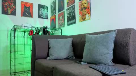 Gael Conner online show from September 24, 2025, 3:54 am