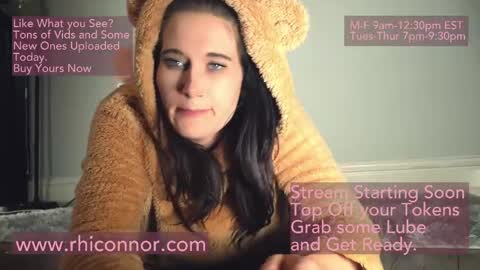 Rhi Connor   online show from May 16, 2026, 5:59 am