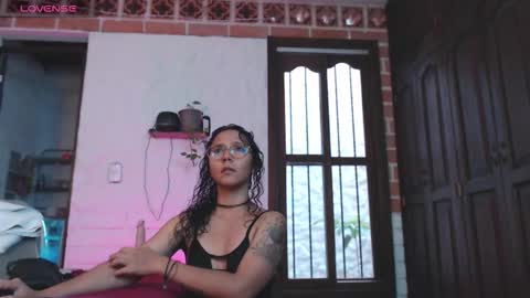 Lenna 3 online show from March 25, 2026, 7:09 pm