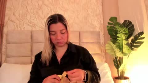 Snapshot of gaia_stonne chatting on June 27, 2026, 12:22 pm gaia_stonne online show from June 27, 2026, 12:22 pm