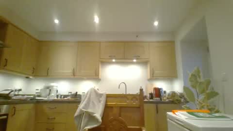 Snapshot of galacx chatting on March 3, 2025, 5:39 pm galacx online show from March 3, 2025, 5:39 pm