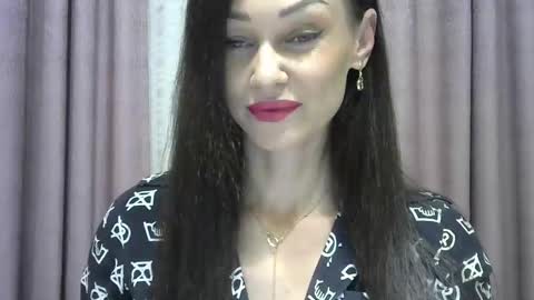 galaxy_33 online show from October 5, 2025, 3:32 pm