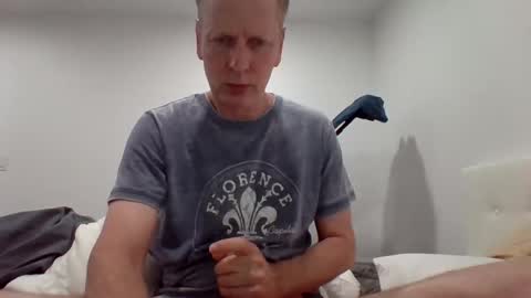 Snapshot of gamerboy200 chatting on October 30, 2025, 1:40 am gamerboy200 online show from October 30, 2025, 1:40 am