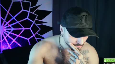 Snapshot of garbel09 chatting on December 13, 2024, 6:42 am Chris  Dont forget to gift me thumb up Its very important to me and makes me happy AF  online show from December 13, 2024, 6:42 am