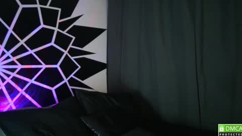 Snapshot of garbel09 chatting on December 22, 2024, 6:06 am Chris  Dont forget to gift me thumb up Its very important to me and makes me happy AF  online show from December 22, 2024, 6:06 am