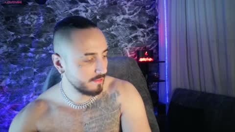 Snapshot of garbel09 chatting on January 19, 2025, 7:15 am Chris  Dont forget to gift me thumb up Its very important to me and makes me happy AF  online show from January 19, 2025, 7:15 am