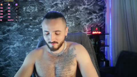 Snapshot of garbel09 chatting on February 11, 2025, 5:16 am Chris  Dont forget to gift me thumb up Its very important to me and makes me happy AF  online show from February 11, 2025, 5:16 am