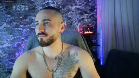 Snapshot of garbel09 chatting on February 17, 2025, 5:04 am Chris  Dont forget to gift me thumb up Its very important to me and makes me happy AF  online show from February 17, 2025, 5:04 am