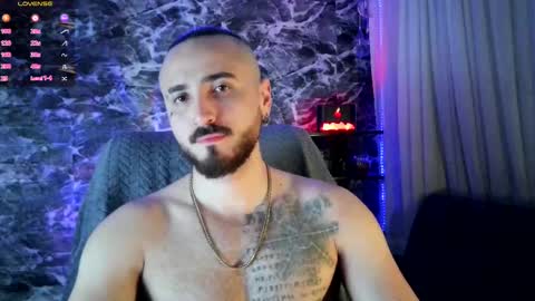 Snapshot of garbel09 chatting on February 25, 2025, 5:41 am Chris  Dont forget to gift me thumb up Its very important to me and makes me happy AF  online show from February 25, 2025, 5:41 am