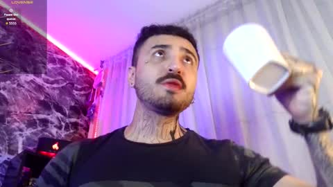 Snapshot of garbel09 chatting on October 28, 2025, 6:06 am Chris  Dont forget to gift me thumb up Its very important to me and makes me happy AF  online show from October 28, 2025, 6:06 am