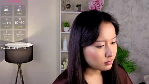Snapshot of garden_flower chatting on June 13, 2026, 5:22 pm Violla online show from June 13, 2026, 5:22 pm