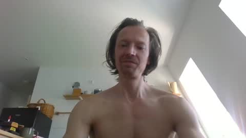 Snapshot of garfield42 chatting on July 12, 2026, 9:55 am Garfield online show from July 12, 2026, 9:55 am