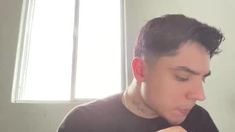 garypinepineapple online show from April 23, 2026, 10:12 pm