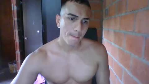 Snapshot of gattitosexy_95 chatting on February 20, 2025, 7:30 pm gattitosexy_95 online show from February 20, 2025, 7:30 pm