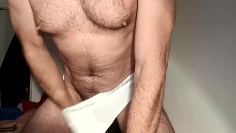 Snapshot of gay_pole chatting on October 31, 2025, 8:54 pm gay_pole online show from October 31, 2025, 8:54 pm